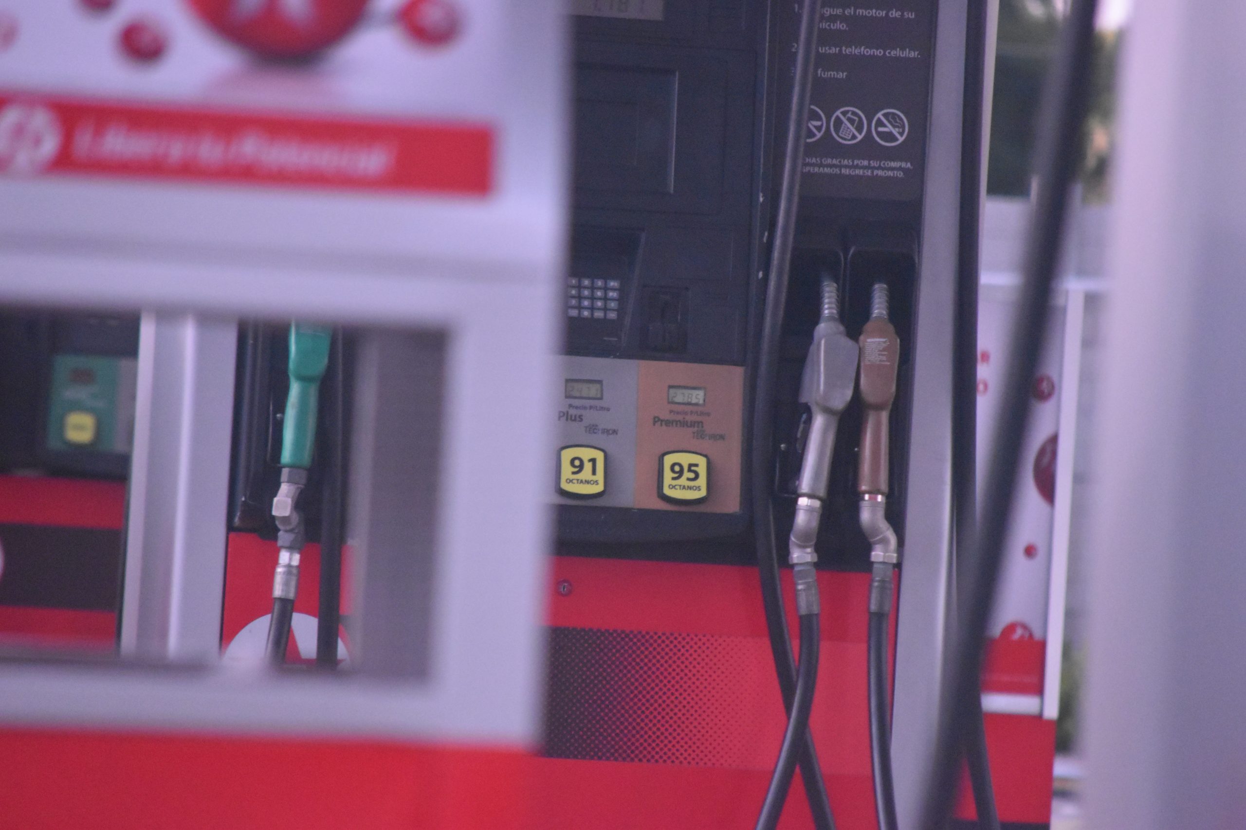 Gasolinas y el diésel reciben nuevos aumentos de más de un lempira
