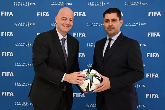 FIFA y FIFPRO se comprometen a combatir los casos de ciberacoso en el fútbol