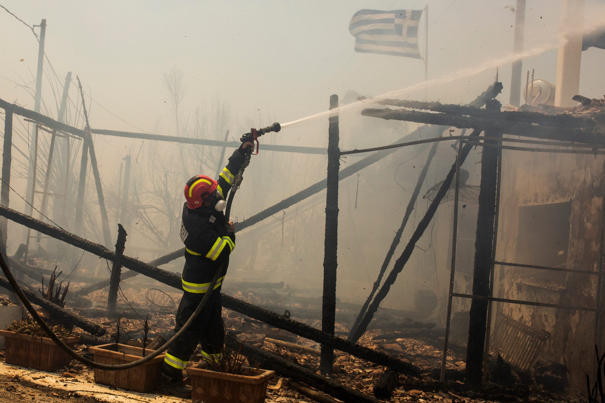 Italia y Grecia, los países más afectados del sur de Europa por incendios  