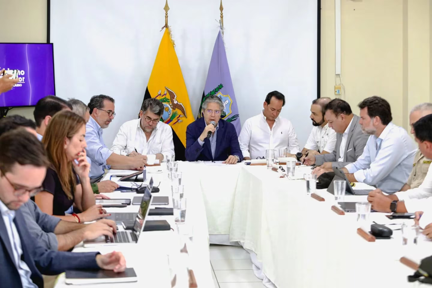 Lasso decreta estado de excepción en Ecuador tras asesinato de alcalde 