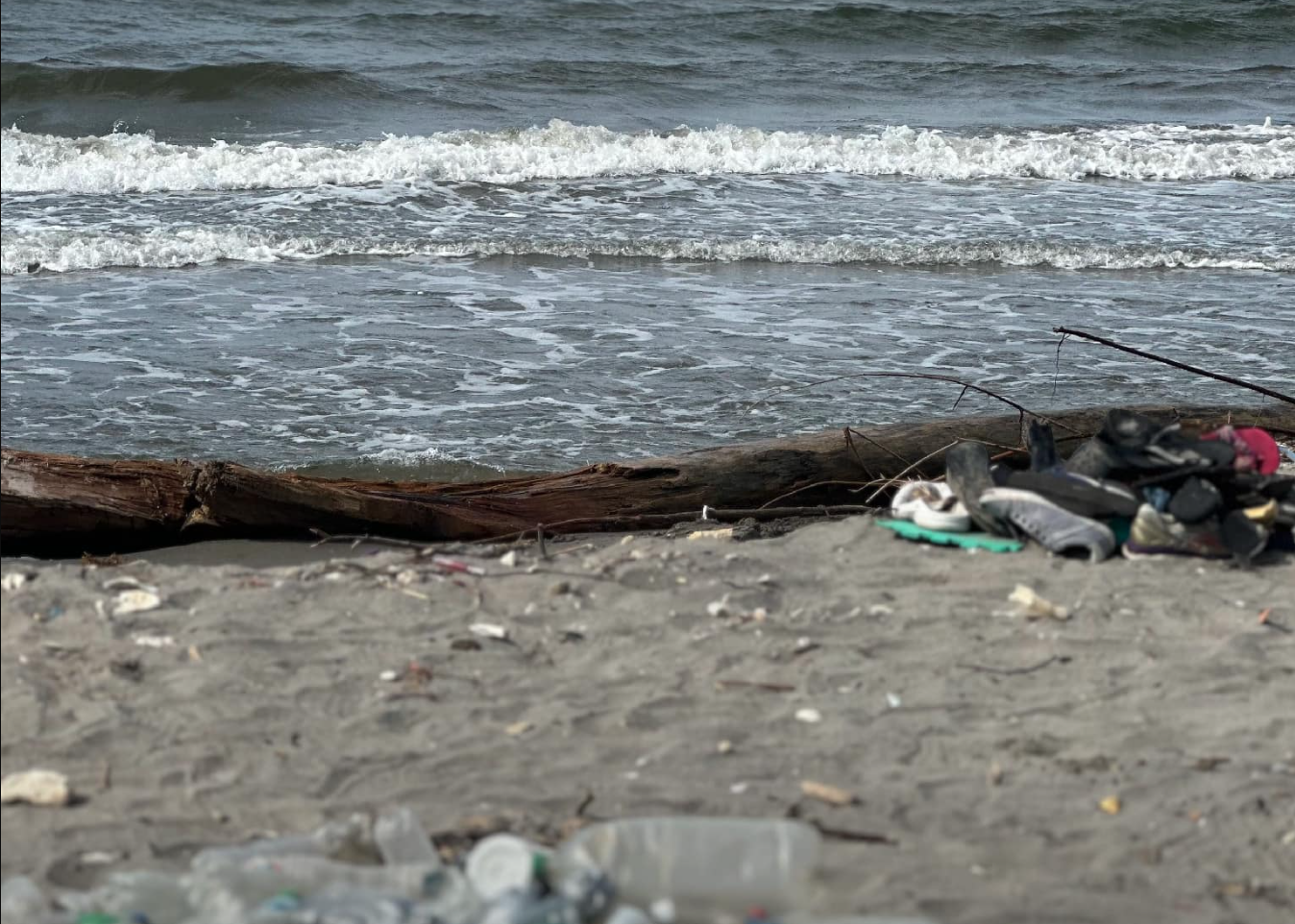 Con limpieza masiva retiran más de 120 mil libras de basura en playas del Caribe hondureño  