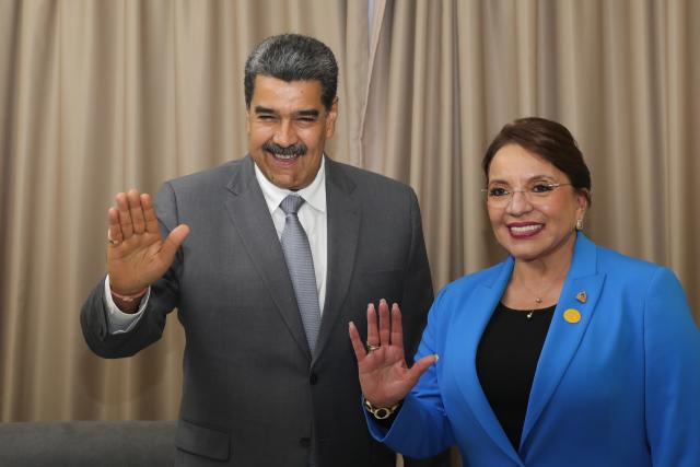 Honduras en conversación con Venezuela para retornar a Petrocaribe