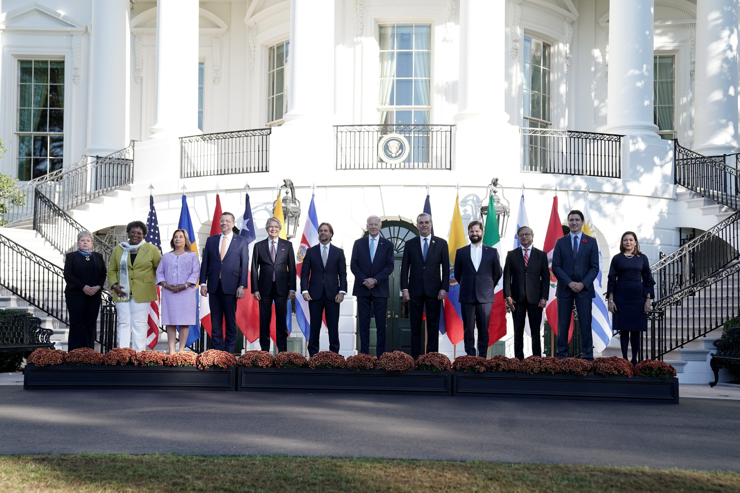 Biden anuncia “bonos verdes” en Cumbre de la APEP para ayudar a Latinoamérica 