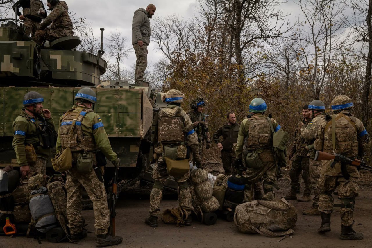 Ucrania repele decenas de ataques y Rusia prepara un nuevo asalto masivo