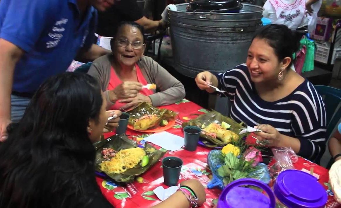Entre el desempleo y menores remesas familiares hondureños celebrarán una modesta navidad