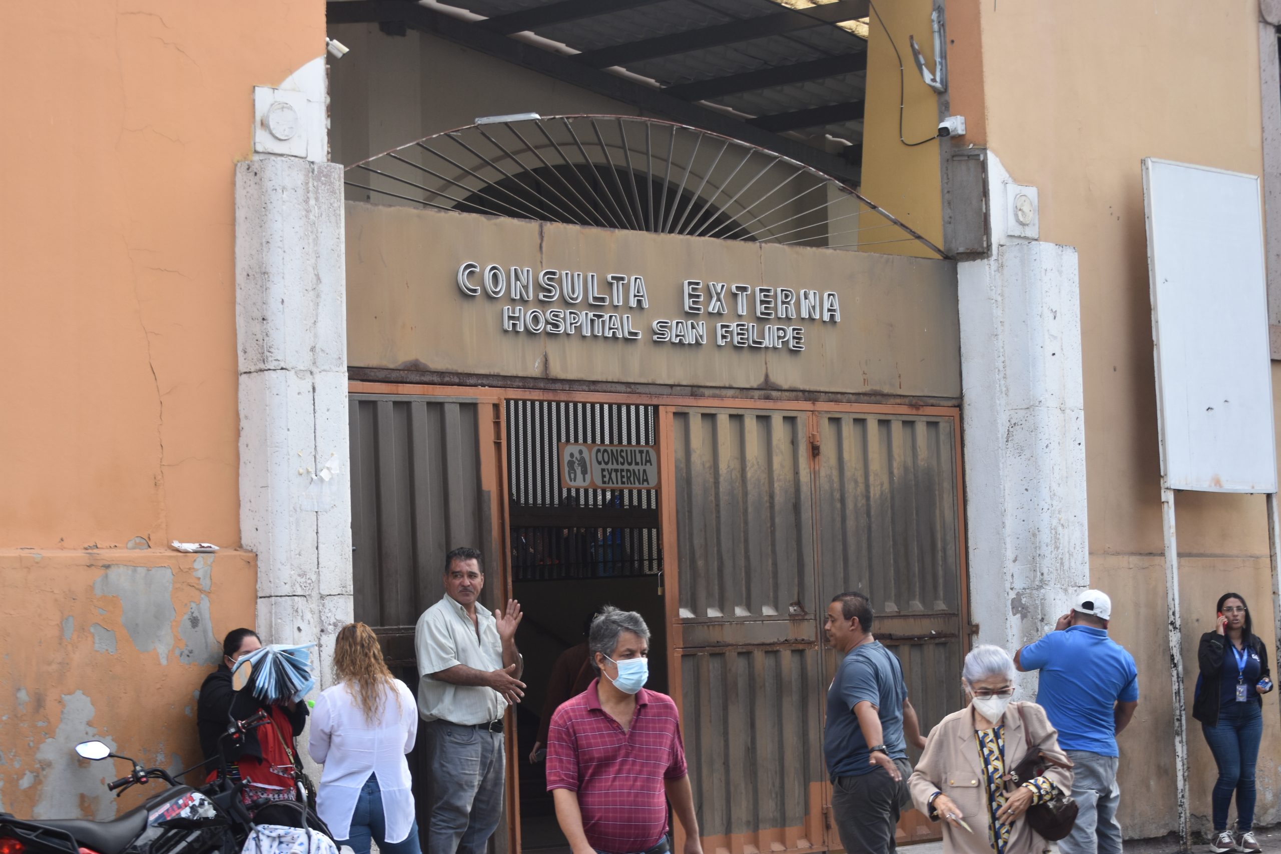 Pacientes del Hospital San Felipe denuncian falta de atención médica