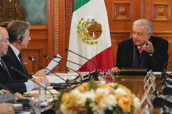 López Obrador acusa a funcionarios de EEUU de “prepotencia” e “intervencionistas”